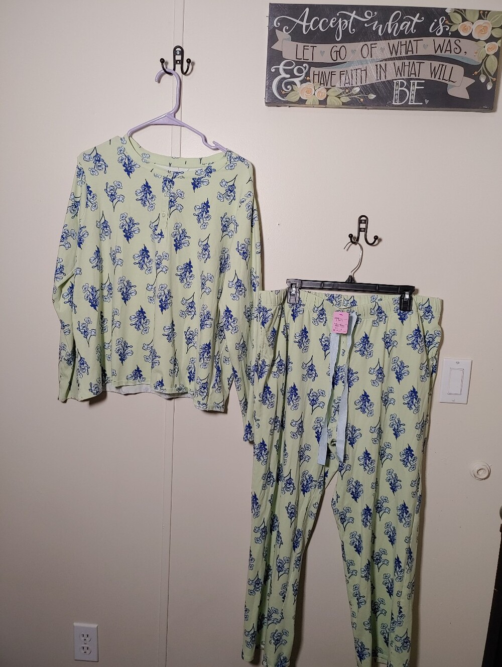 NWOT Lands End XL 18 Gorgeous Green/ Yellow Blue Floral Pajama Set